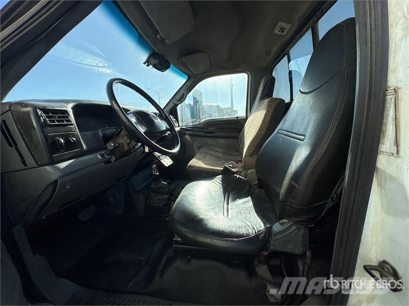 Ford F-750 Cabines