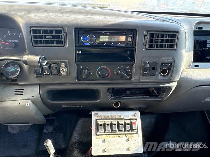 Ford F-750 Cabines