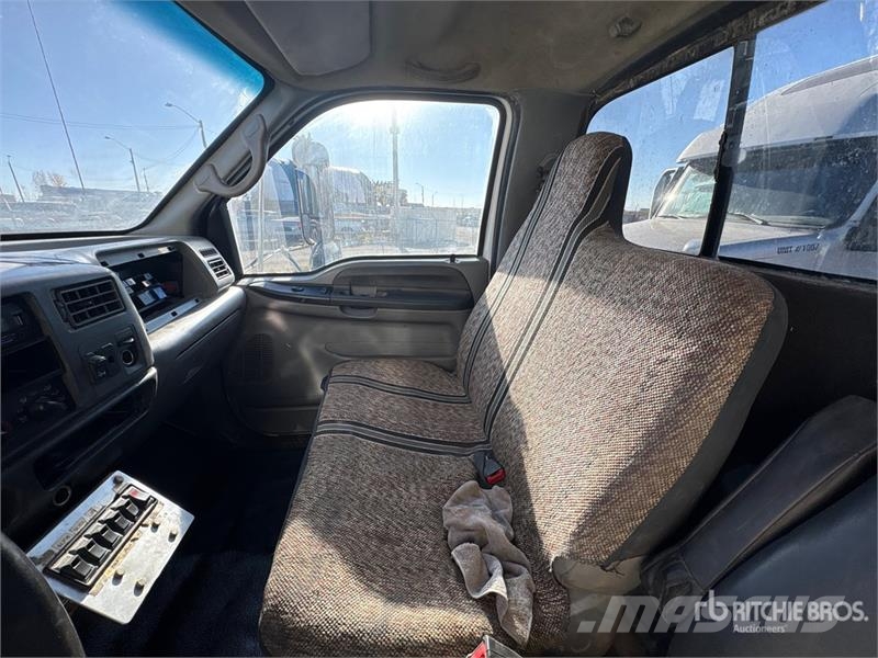 Ford F-750 Cabines