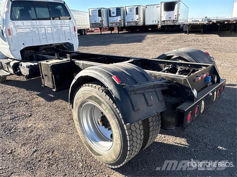Ford F-750 Cabines