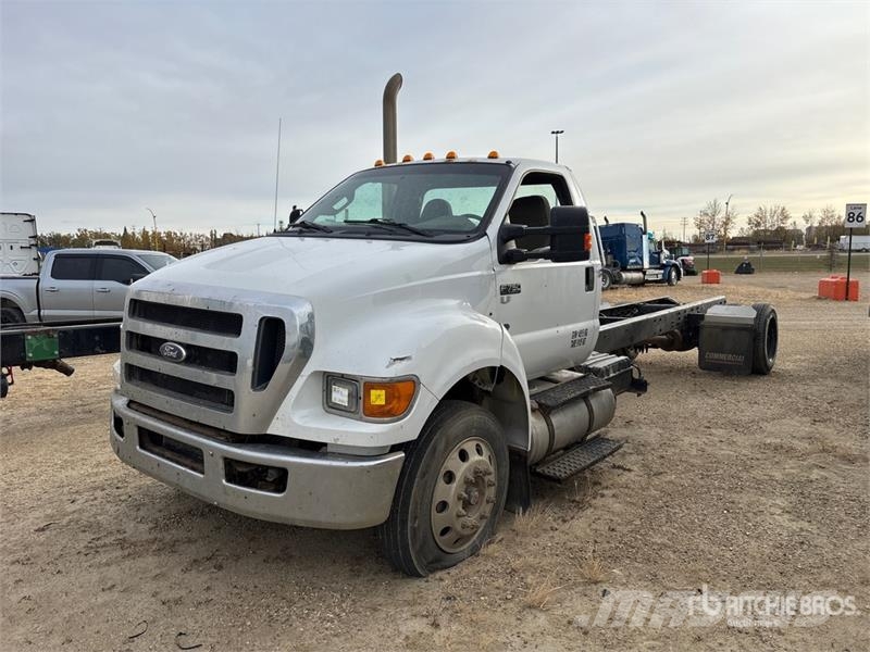 Ford F-750 Kabine i unutrašnjost