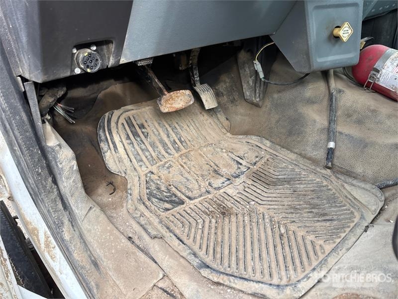 Ford F-750 Kabine i unutrašnjost