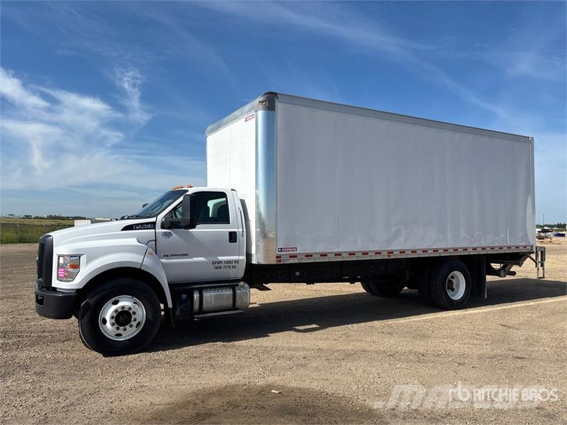 Ford F-750 4x2 Van Truck Sanduk kamioni