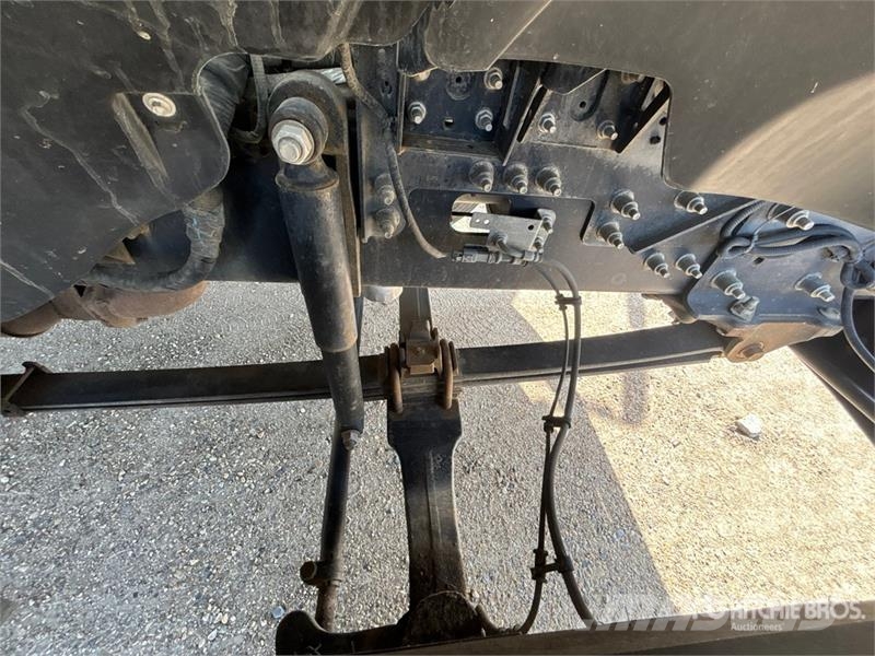Ford F-750 4x2 Van Truck Sanduk kamioni