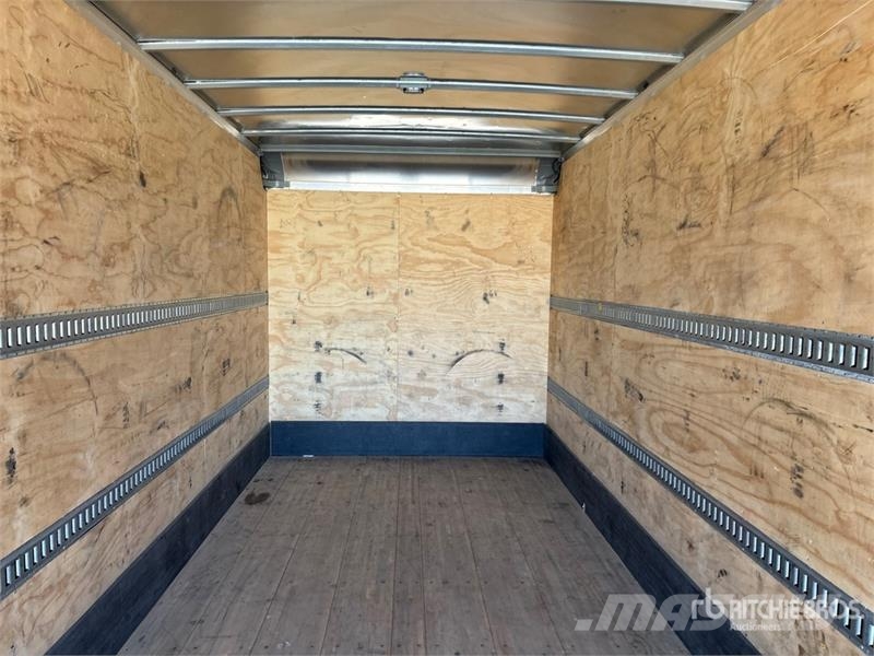 Ford F-750 4x2 Van Truck Sanduk kamioni