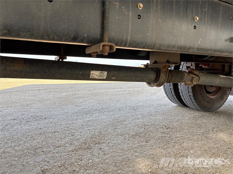 Ford F-750 4x2 Van Truck Sanduk kamioni