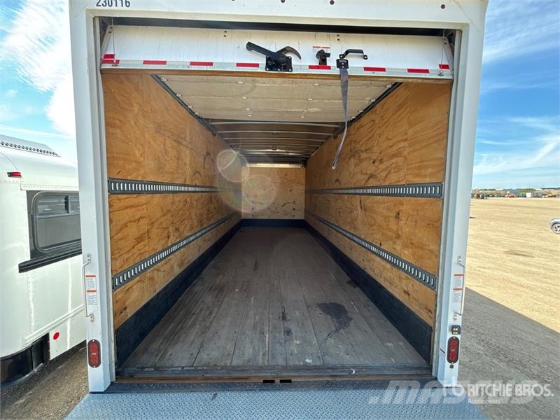 Ford F-750 4x2 Van Truck Sanduk kamioni
