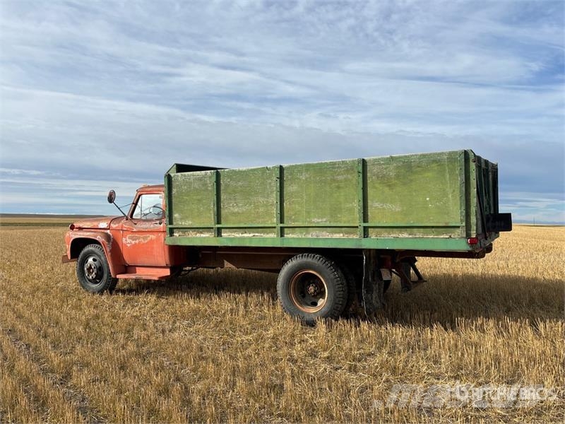 Ford F600 4x2 Grain Truck Poljoprivredni / kamioni za žitarice