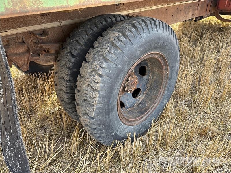 Ford F600 4x2 Grain Truck Poljoprivredni / kamioni za žitarice