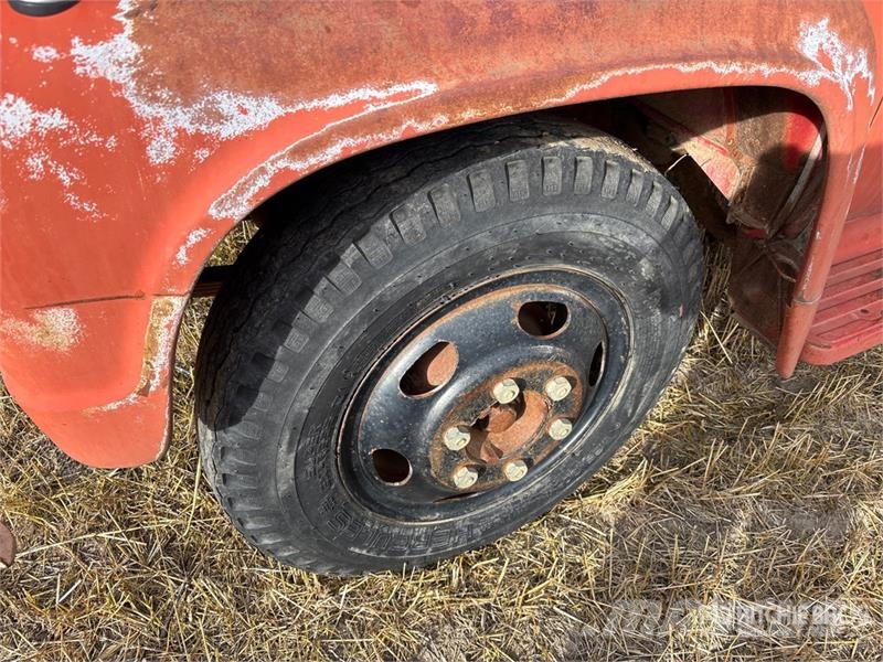 Ford F600 4x2 Grain Truck Poljoprivredni / kamioni za žitarice