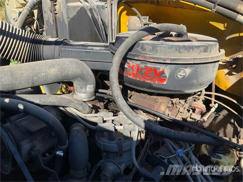 Ford F600 4x2 Grain Truck Camiones para granja y transporte de granos