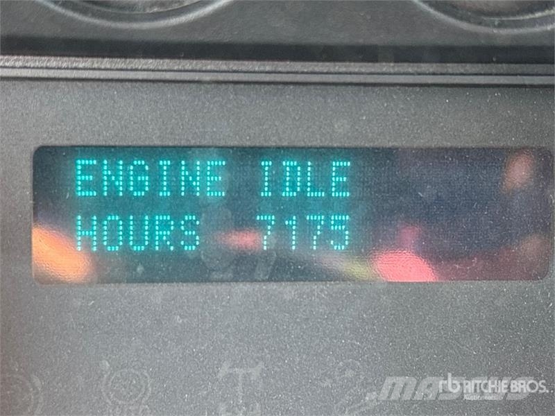Ford F65A.0.24 981 lb Knuckle Boom on Ford F-550 XL 4x4 Kranwagen
