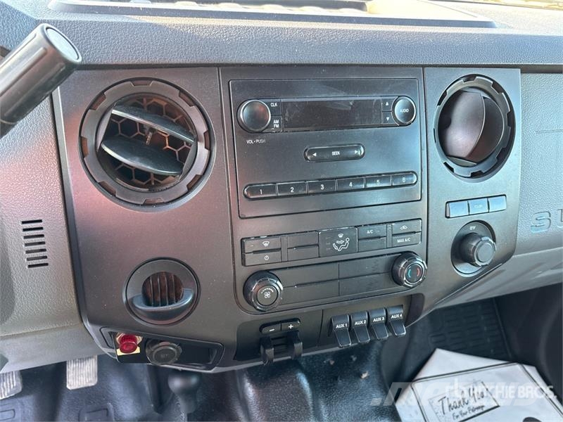 Ford F65A.0.24 981 lb Knuckle Boom on Ford F-550 XL 4x4 Kranwagen