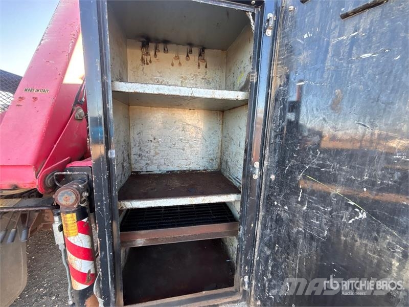 Ford F65A.0.24 981 lb Knuckle Boom on Ford F-550 XL 4x4 Kranwagen
