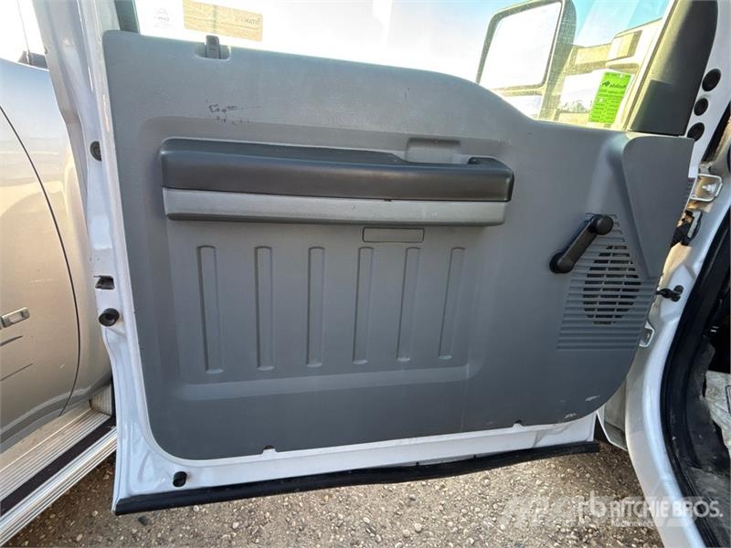 Ford F65A.0.24 981 lb Knuckle Boom on Ford F-550 XL 4x4 Kranwagen