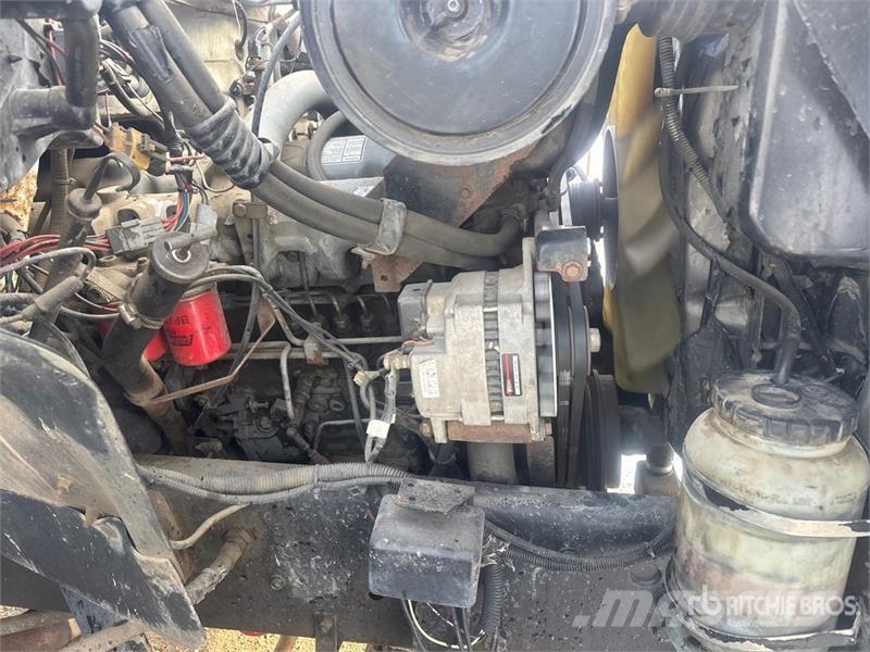 Ford F800 4x4 S/A Dump Truck 自卸式货车