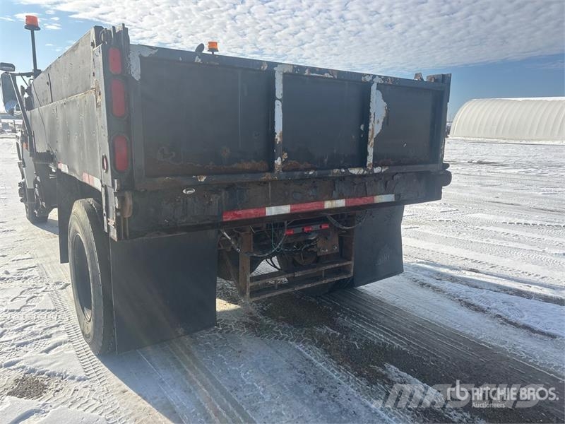 Ford F800 4x4 S/A Dump Truck 自卸式货车