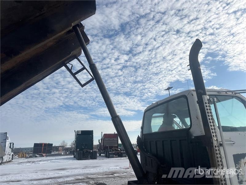 Ford F800 4x4 S/A Dump Truck 自卸式货车