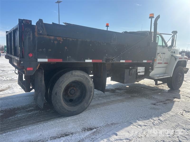 Ford F800 4x4 S/A Dump Truck 自卸式货车