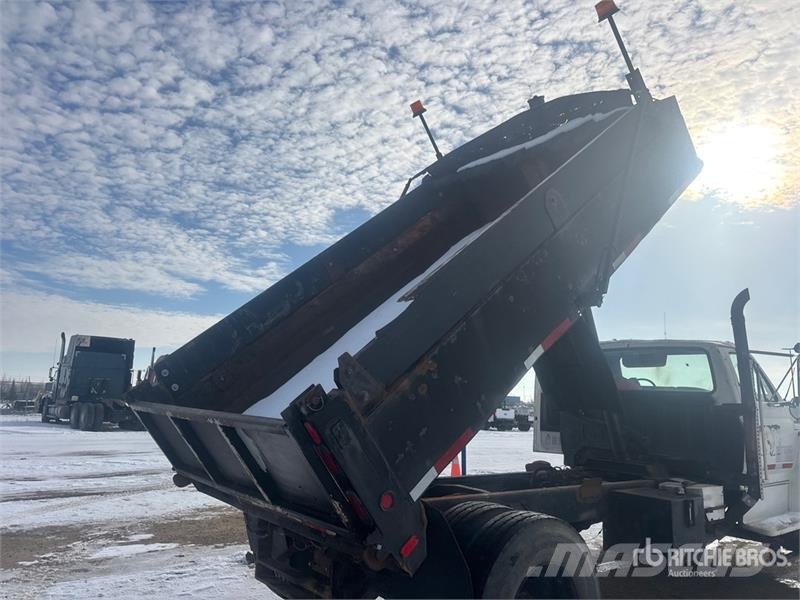 Ford F800 4x4 S/A Dump Truck 自卸式货车