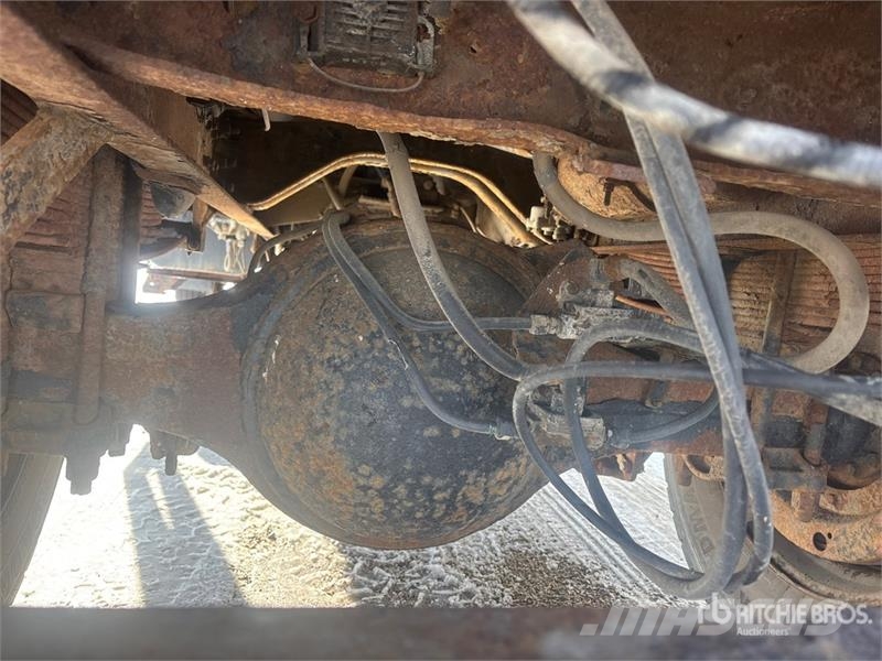 Ford F800 4x4 S/A Dump Truck 自卸式货车