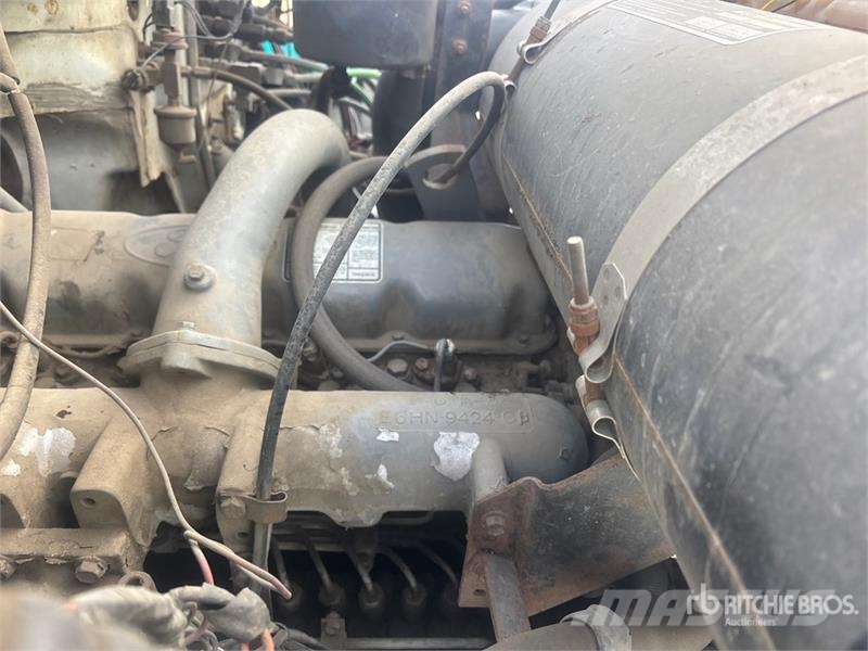 Ford F800 4x4 S/A Dump Truck 自卸式货车