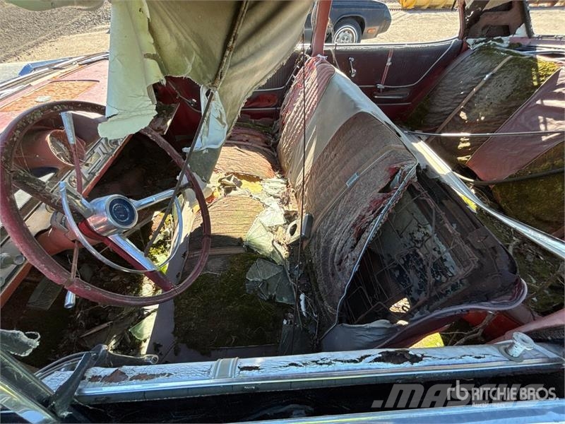 Ford Galaxie 500 Automobile (Inoperable) Auto's