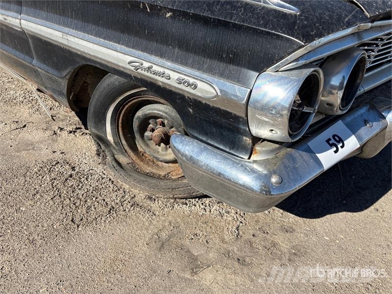Ford Galaxie 500 Automobile (Inoperable) Auto's