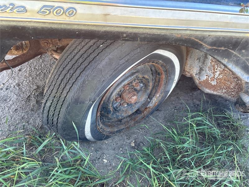 Ford Galaxie 500 Automobile (Inoperable) Auto's
