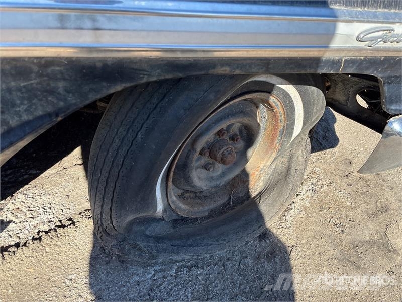 Ford Galaxie 500 Automobile (Inoperable) Auto's