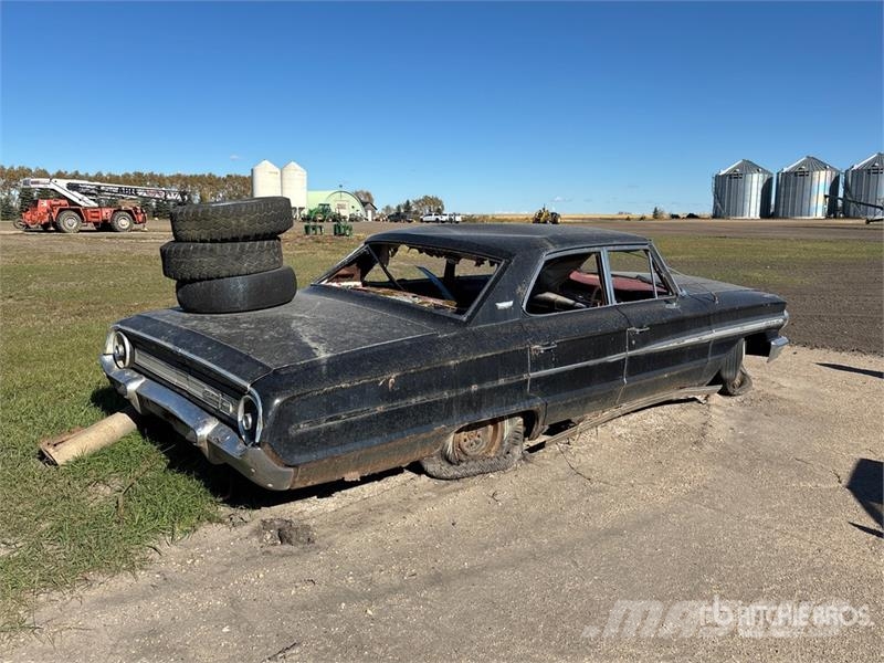 Ford Galaxie 500 Automobile (Inoperable) Auto's