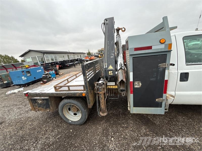 Ford Hiab 077 CL Knuckle Boom on Ford F-550 XLT 4x4 Bo Crane trucks