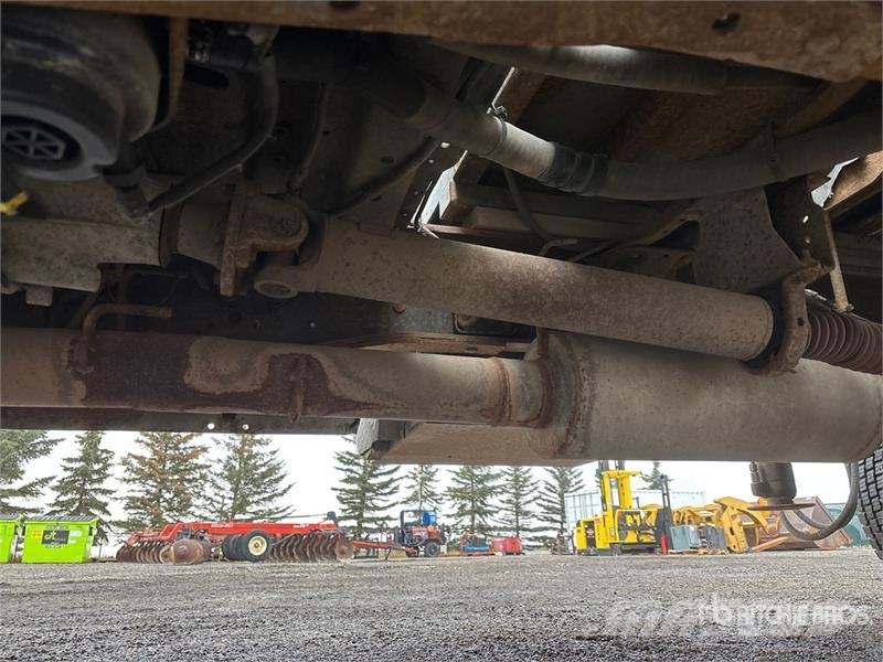 Ford Hiab 077 CL Knuckle Boom on Ford F-550 XLT 4x4 Bo Crane trucks