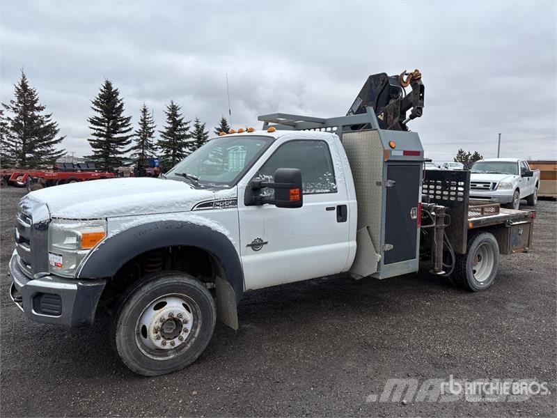 Ford Hiab 077 CL Knuckle Boom on Ford F-550 XLT 4x4 Bo Crane trucks