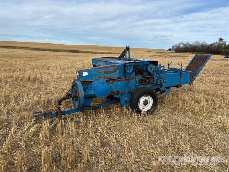 Ford I4-4II Square Baler Square balers