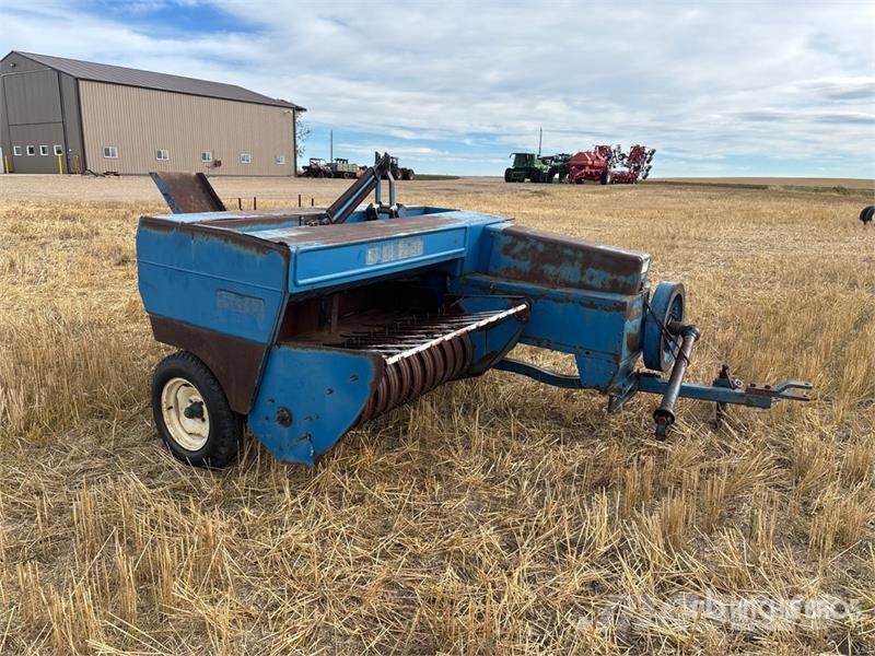 Ford I4-4II Square Baler Square balers