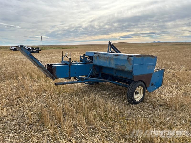 Ford I4-4II Square Baler Square balers
