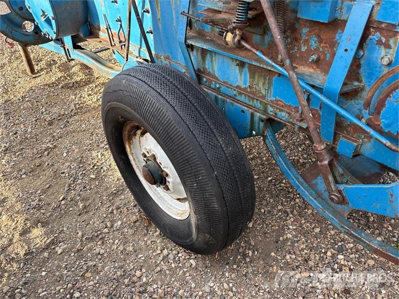 Ford I4-4II Square Baler Square balers