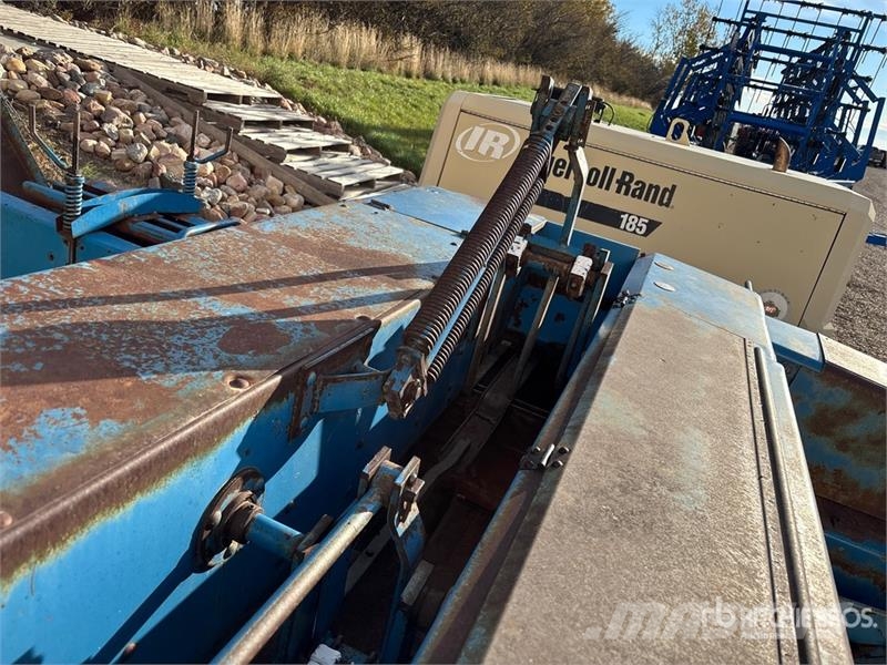 Ford I4-4II Square Baler Square balers