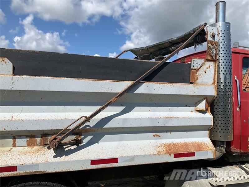 Ford L9000 Φορτηγά Ανατροπή