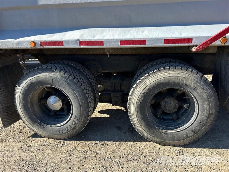 Ford L9000 Kiperi kamioni