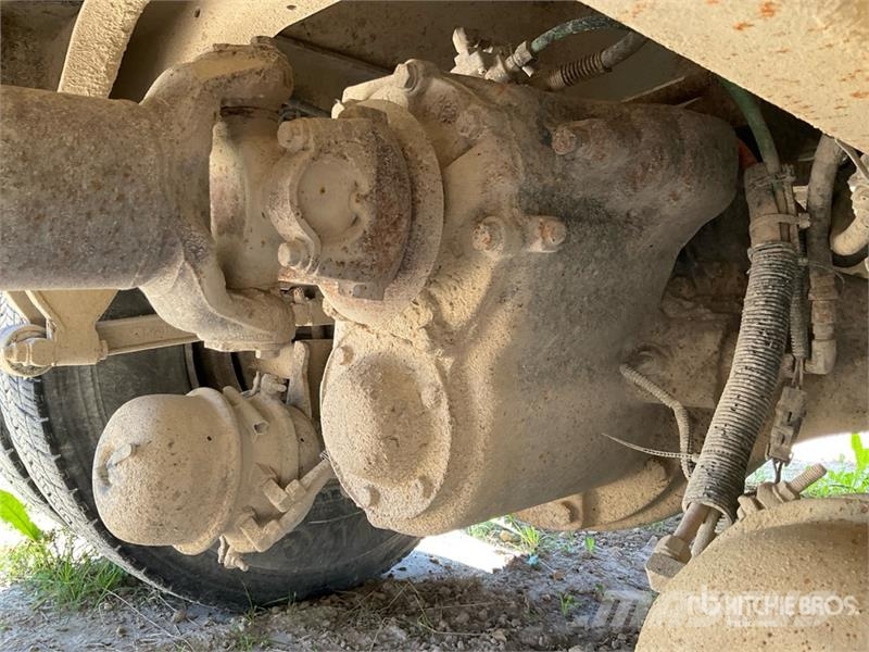 Ford L9000 Φορτηγά Ανατροπή