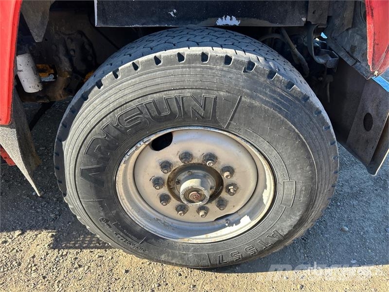 Ford L9000 Kiperi kamioni