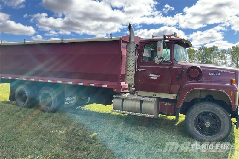 Ford L9000 6x4 Grain Truck Kornbil
