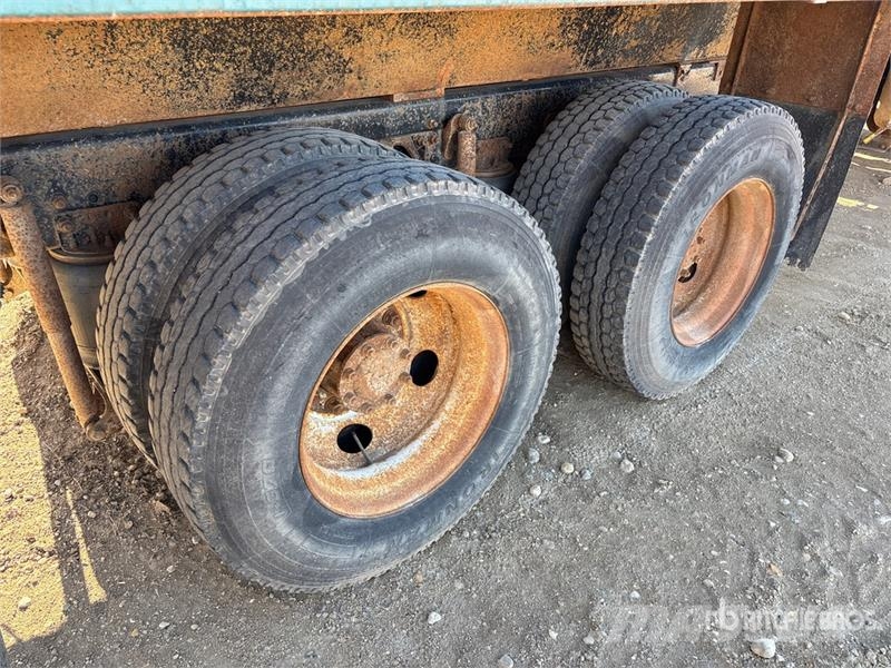 Ford Louisville 6x4 Grain Truck Poljoprivredni / kamioni za žitarice