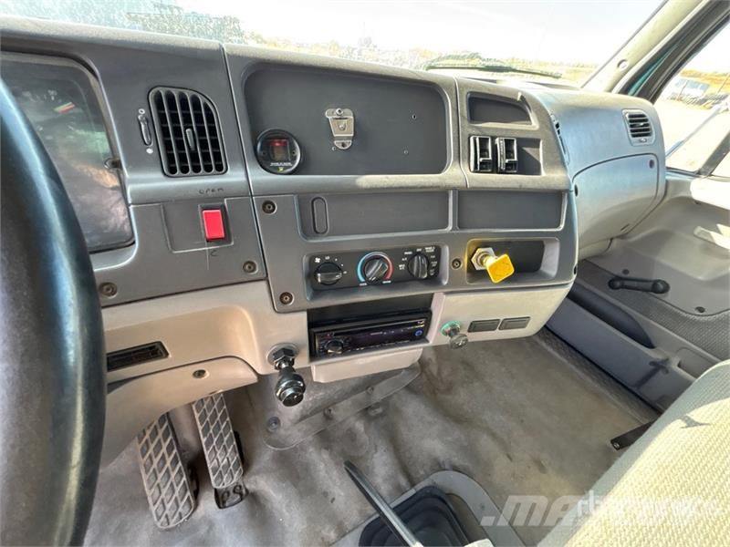 Ford Louisville 6x4 Grain Truck Poljoprivredni / kamioni za žitarice