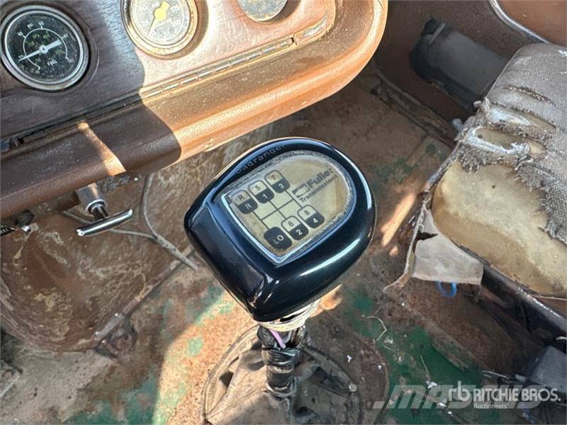 Ford LTL9000 Trekkers