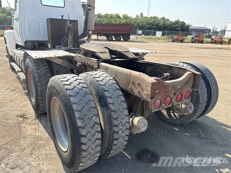 Ford LTL9000 Trekkers