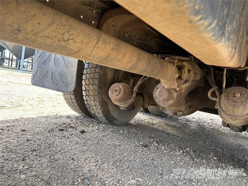 Ford LTL9000 Φορτηγά Kαρότσα με ανοιγόμενα πλαϊνά