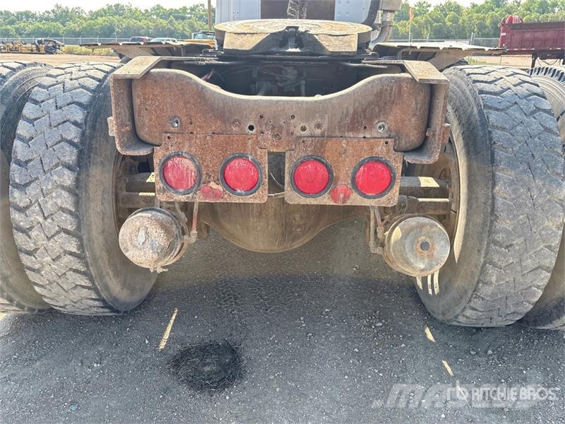 Ford LTL9000 Trekkers